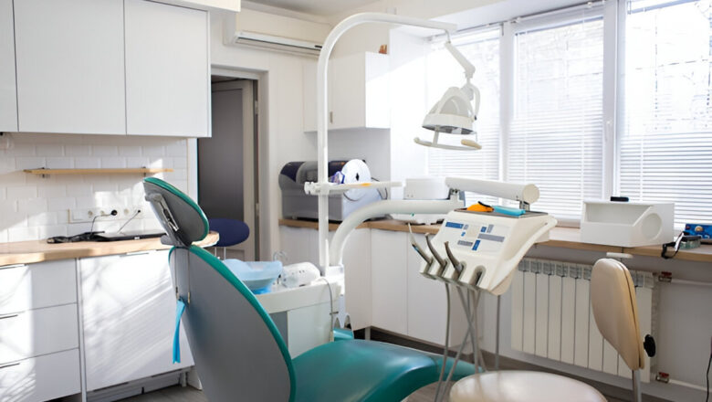 Jakie wyposażenie powinien posiadać profesjonalny gabinet stomatologiczny